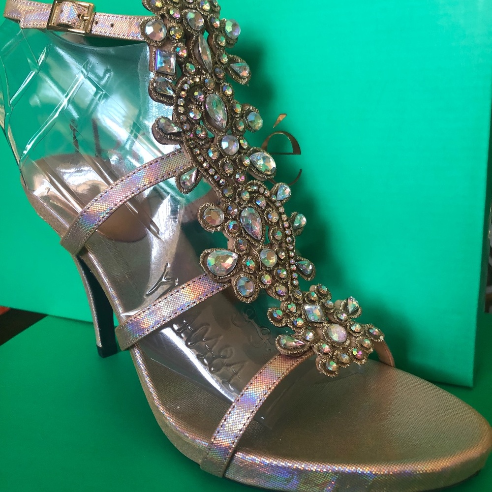J.Renee Jeweled heel